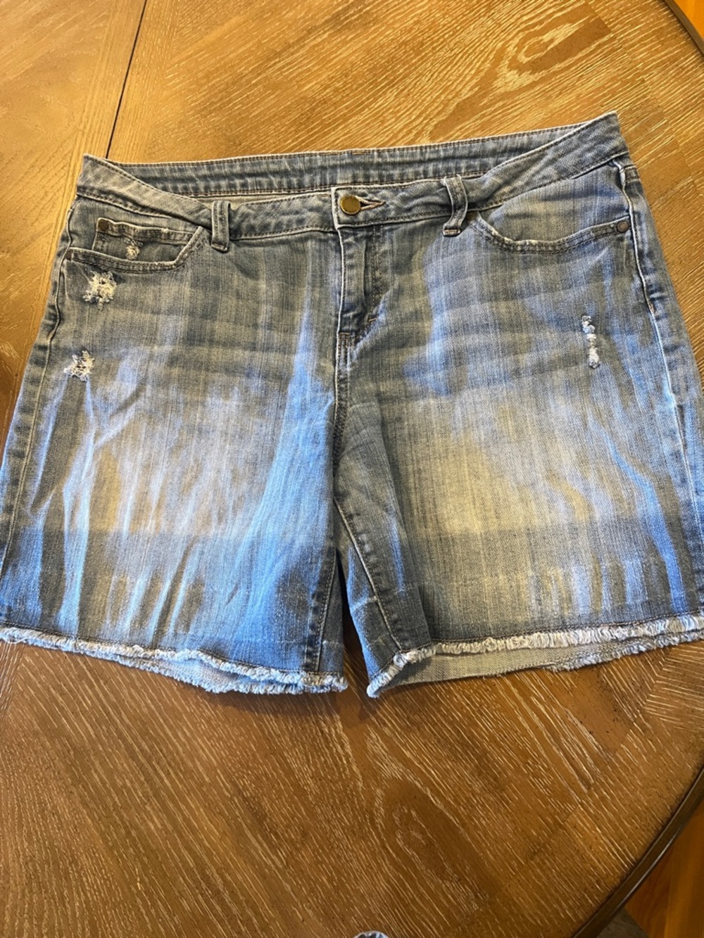 Jennifer Lopez Light Blue Distressed Denim Women's Shorts